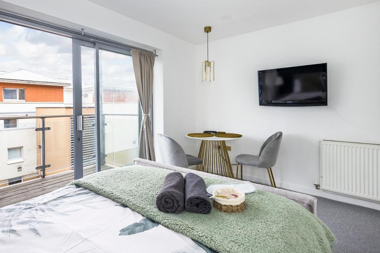 Bow Wharf Apartments London Exterior foto